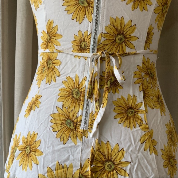 FOREVER 21 SUNFLOWER WHITE AND YELLOW MINI DRESS S - Picture 9 of 12